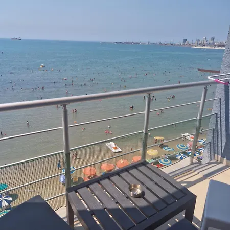 Holiday 5 Apartment *